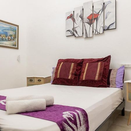 Old Town Guest House Beersheba Екстериор снимка