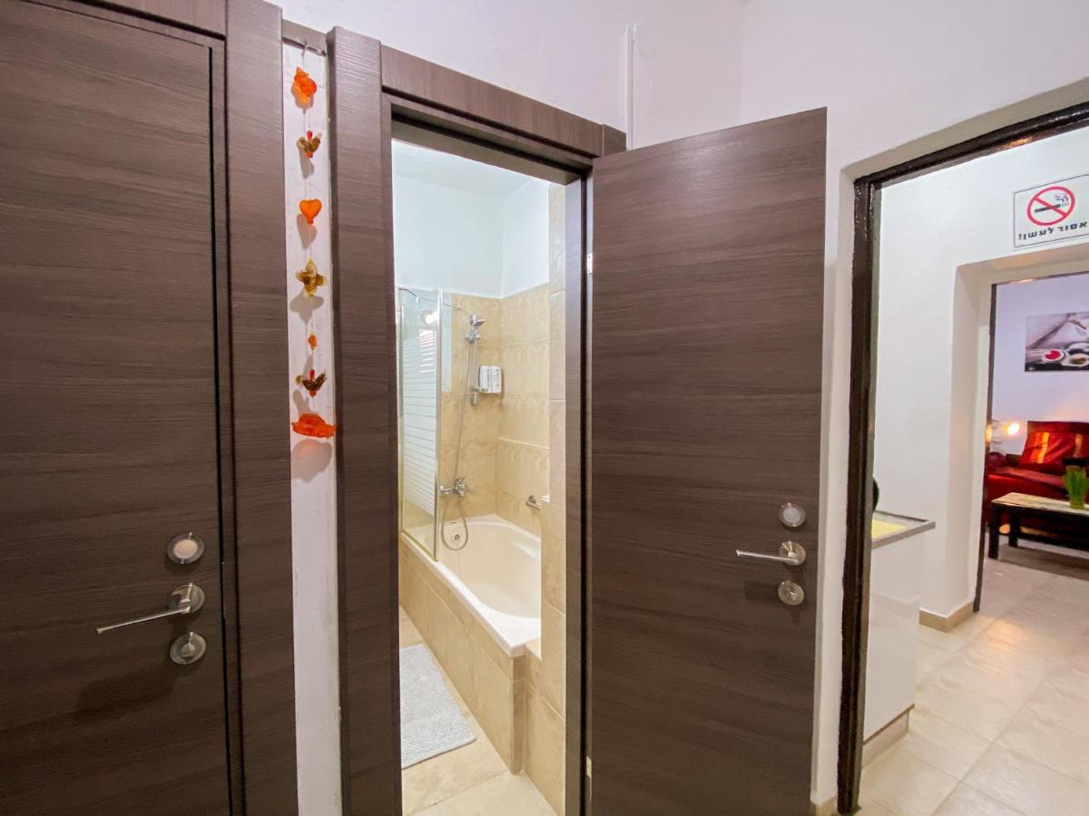 Old Town Guest House Beersheba Екстериор снимка